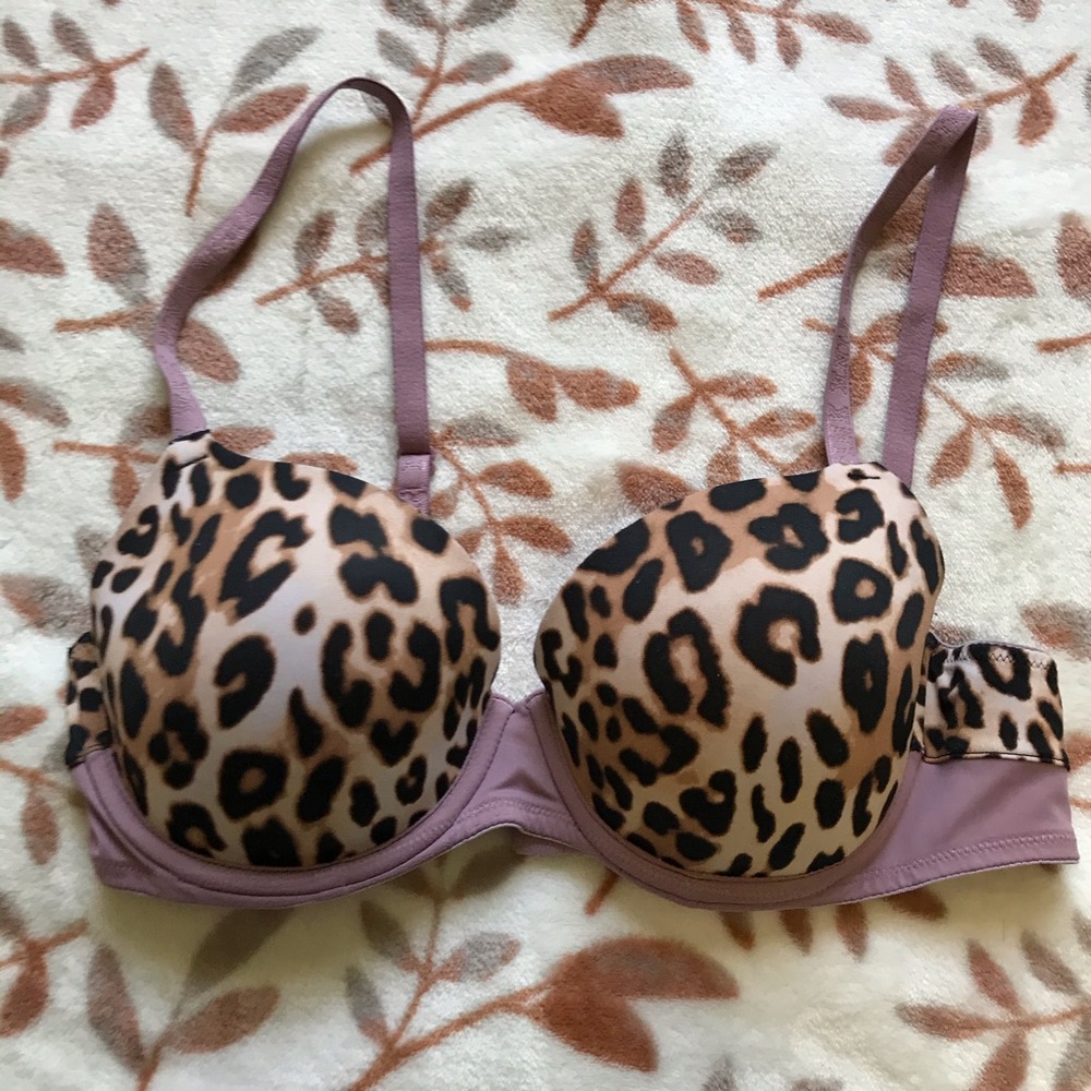 Victoria secret T shirt bra size 34B cheetah print